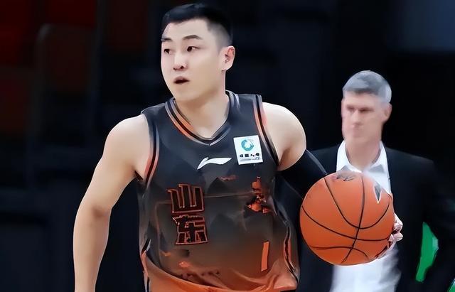 开云体育服务-转折点！山东男篮强势反弹，CBA季后赛赛后攻防权衡，目标明确，训练强度明显提升的简单介绍